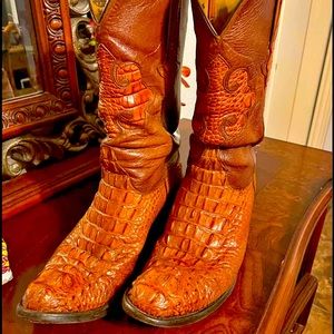 Lucchese caiman tail boots 9.5 D. 
.